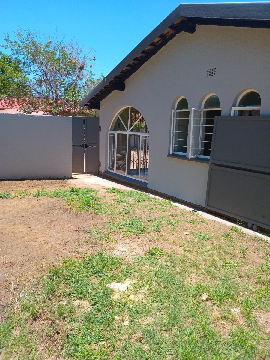 To Let 3 Bedroom Property for Rent in Vaalpark Free State